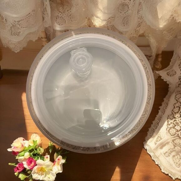 New Hello Kitty Ceramic Food Storage Bowls/Containers Small - Picture 2 of 3